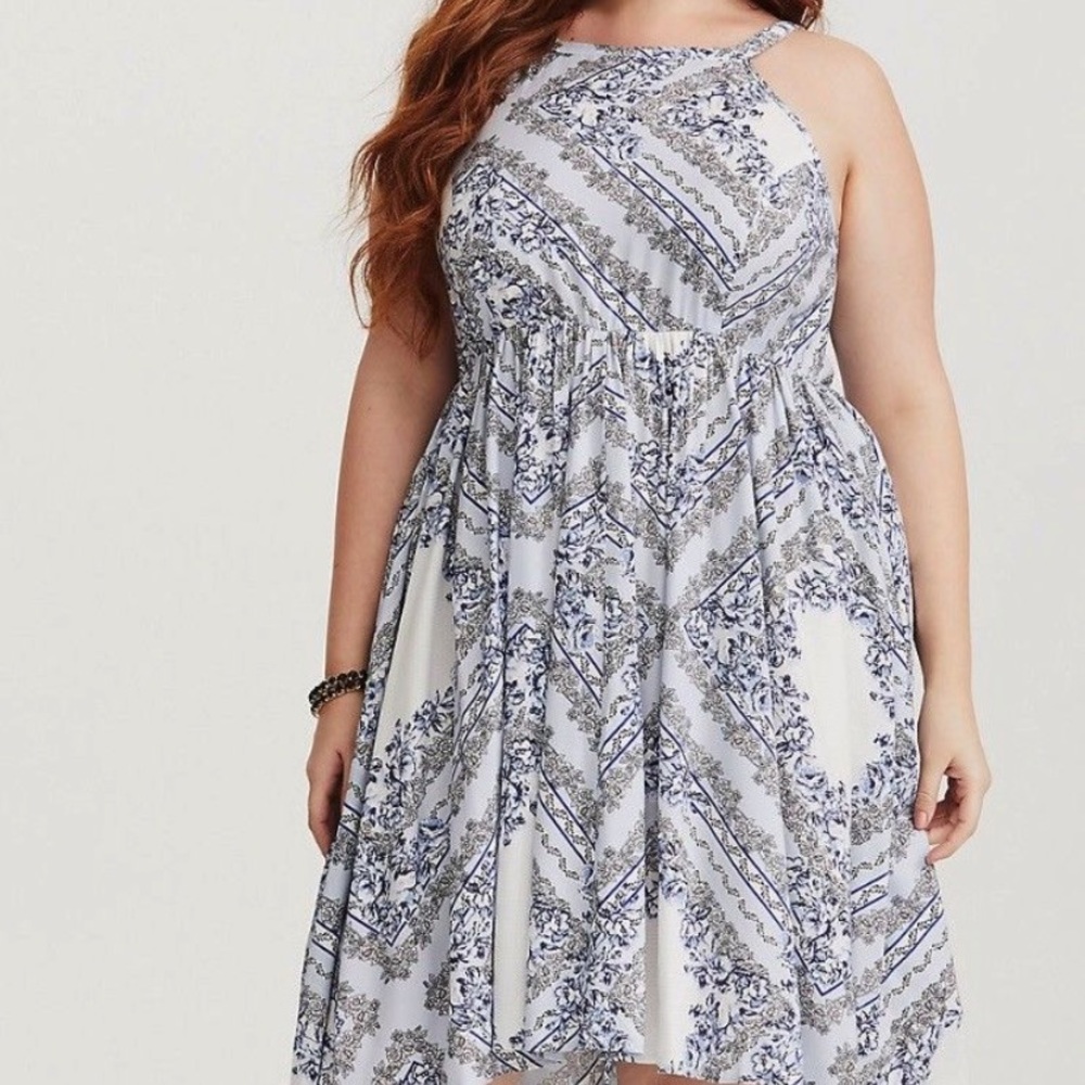 White and Blue no sleeve dress